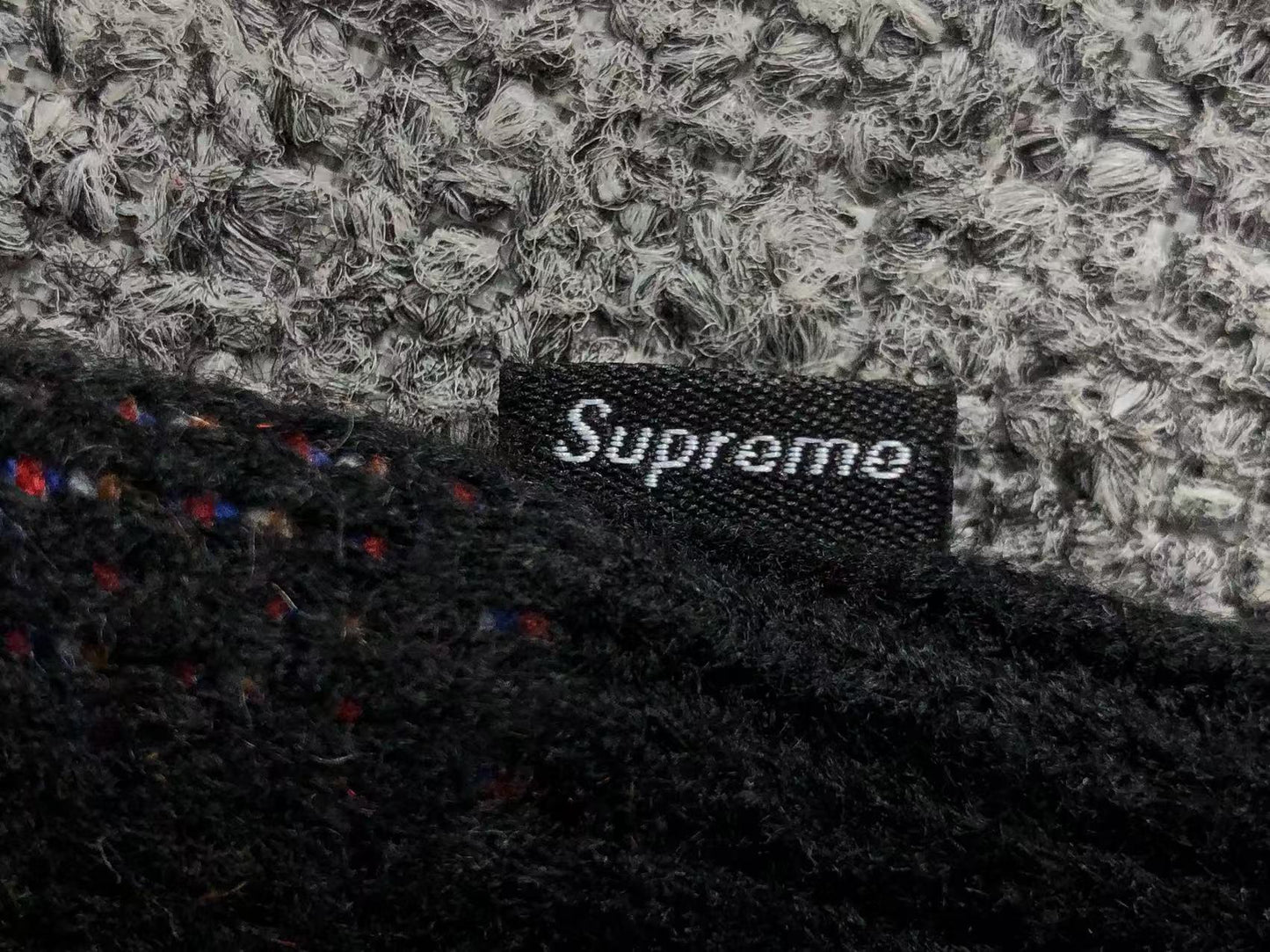 Supreme Snow-white Sweater