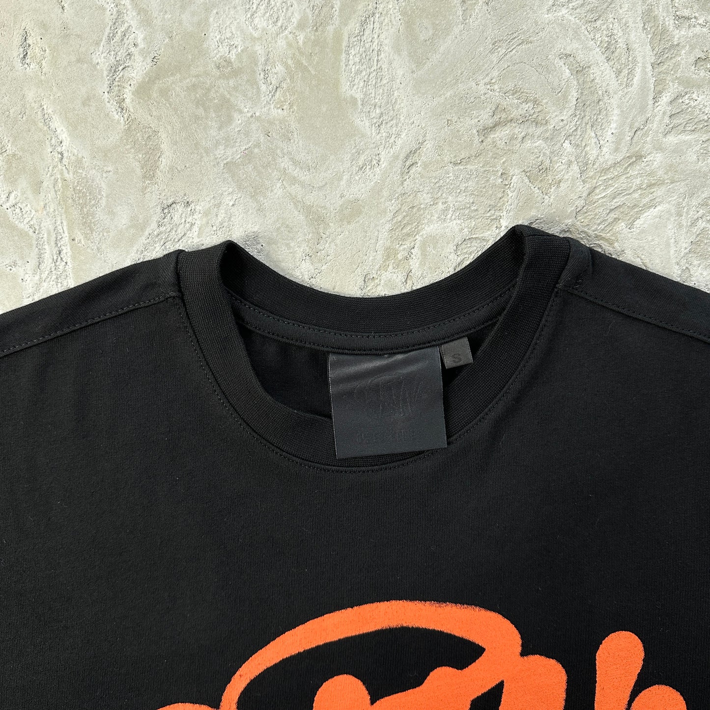 Syna 'Halloween' Tee