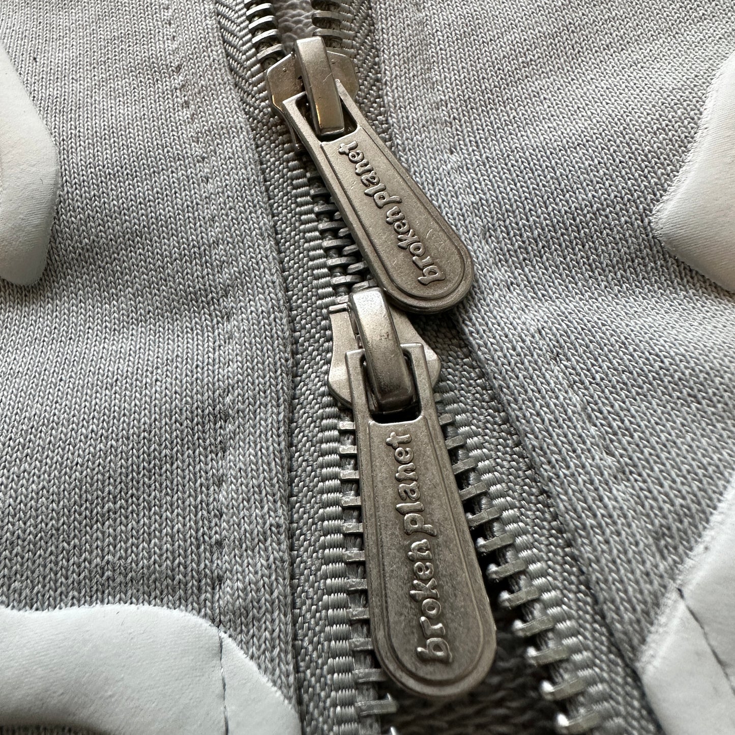 Broken Planet Zip-up Stone Gray Set