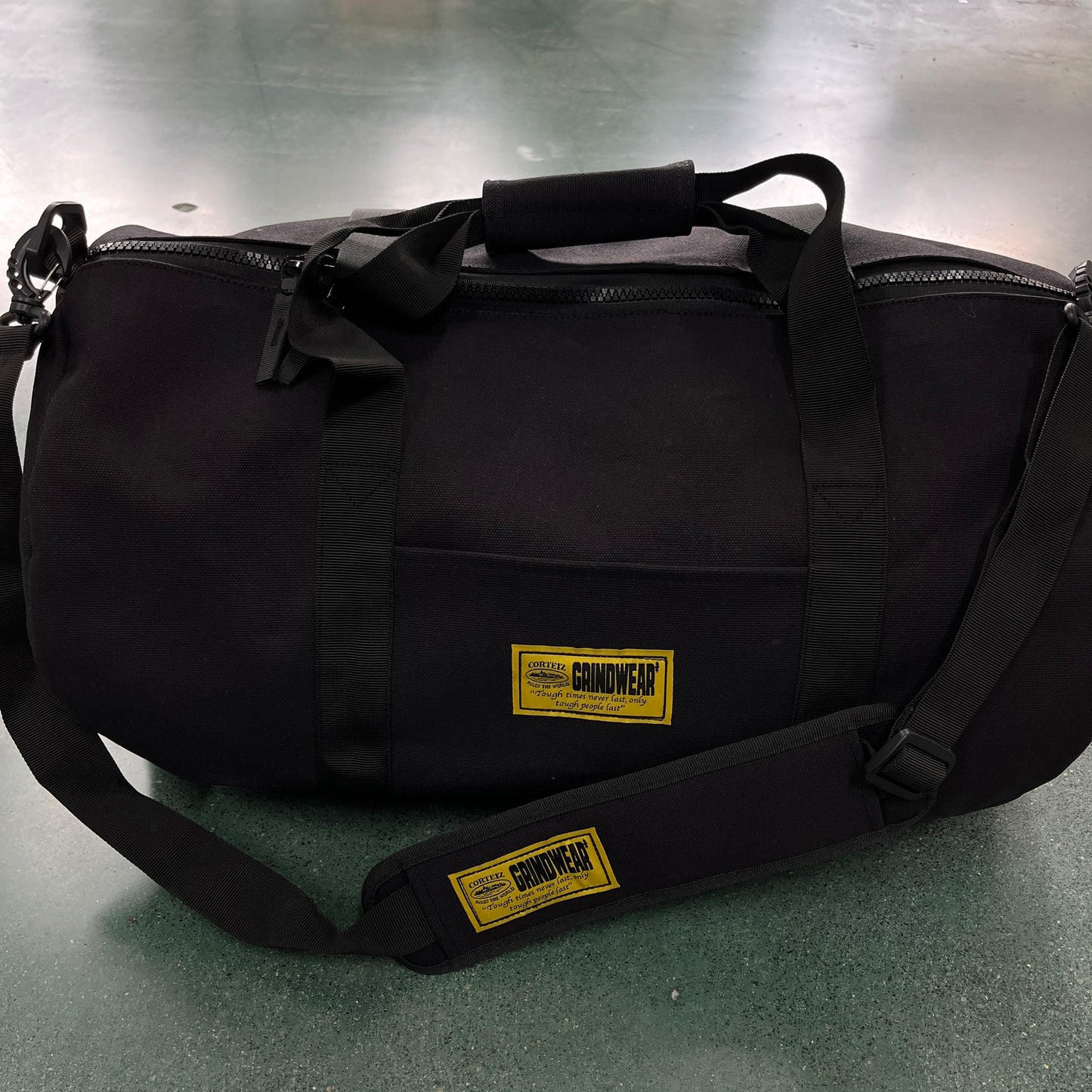 Corteiz Alcatraz Duffle Bag
