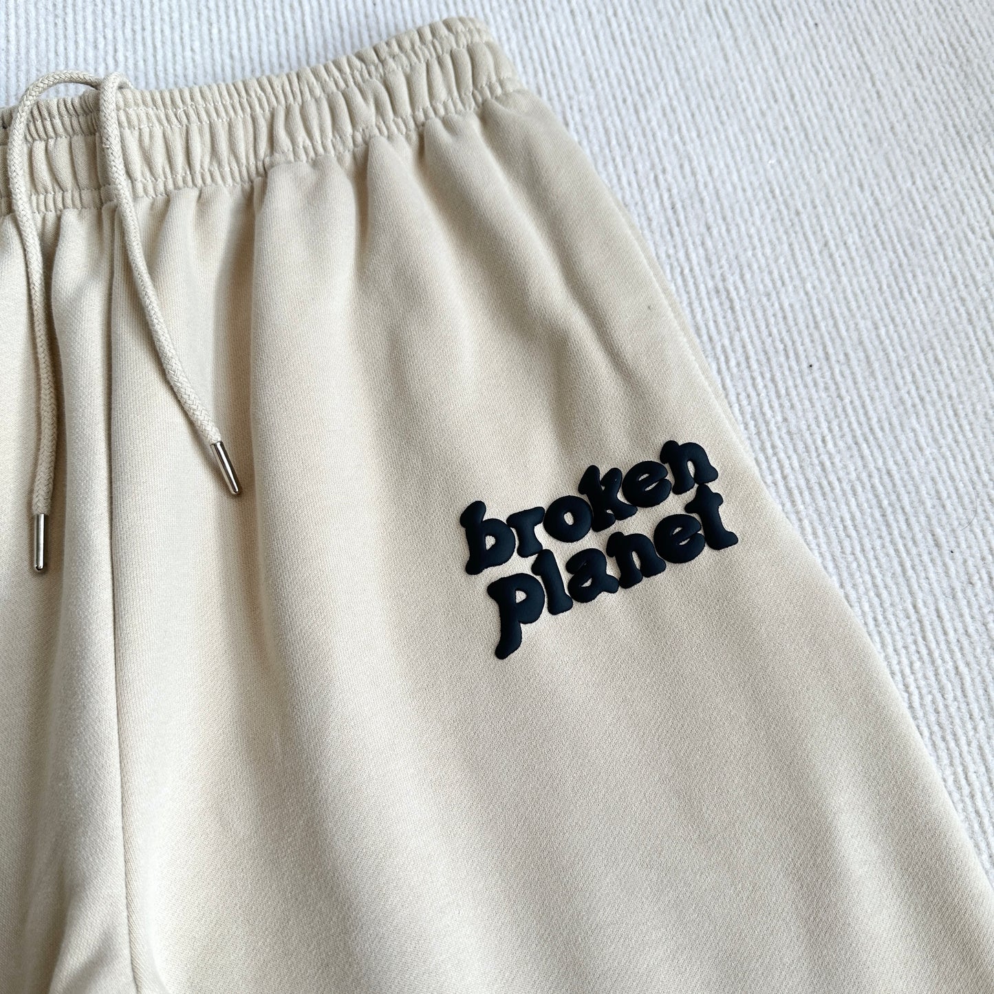 Broken Planet 'Heartless love' Set