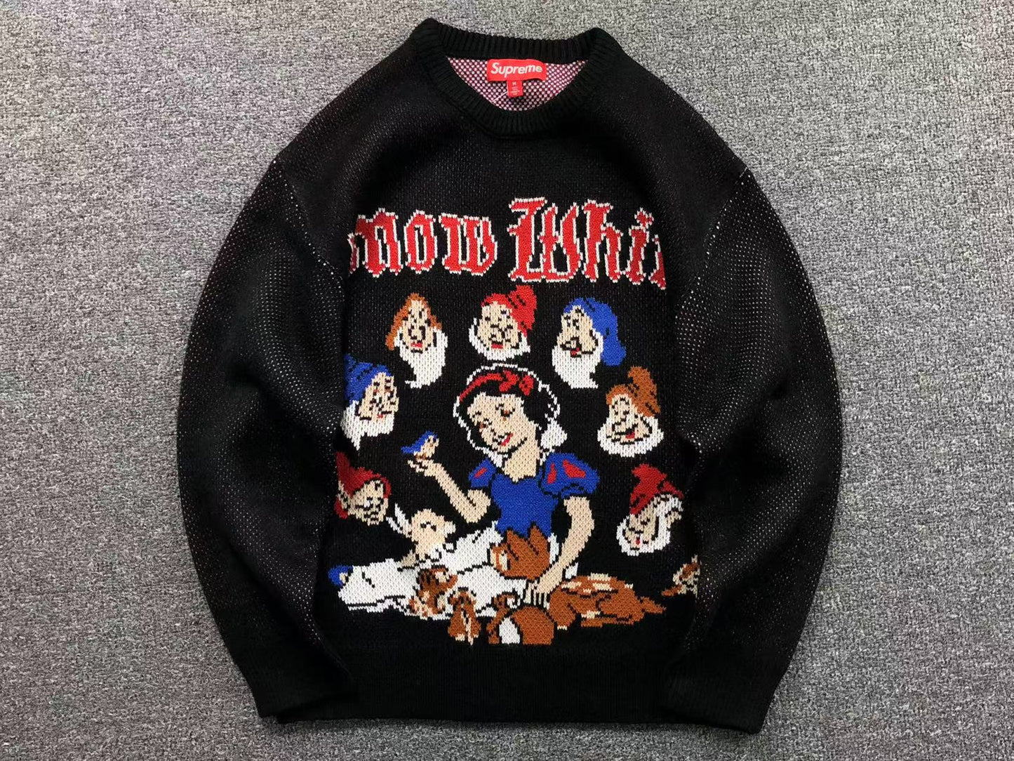 Supreme Snow-white Sweater