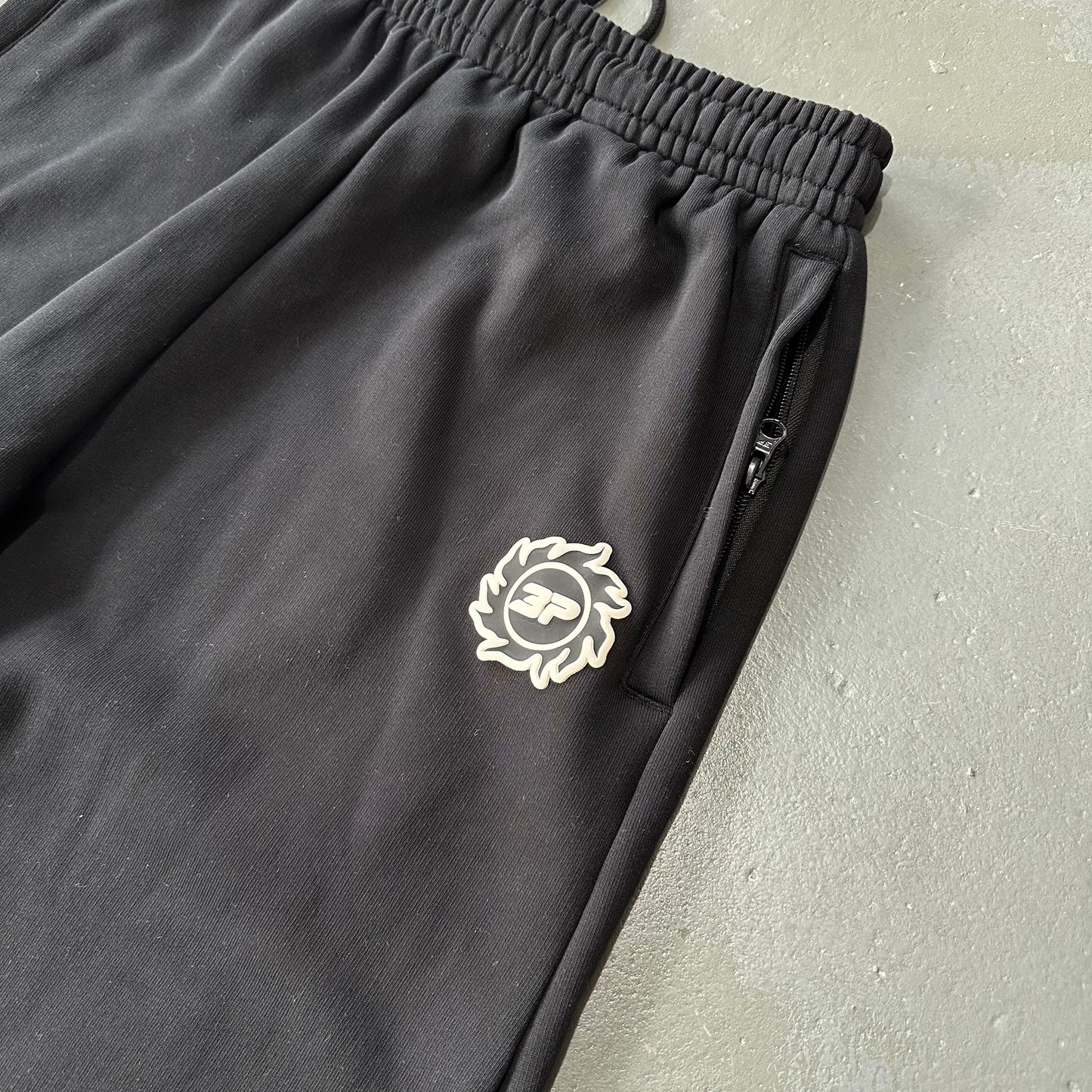 Broken Planet Sun "Black" Zip-up Sets