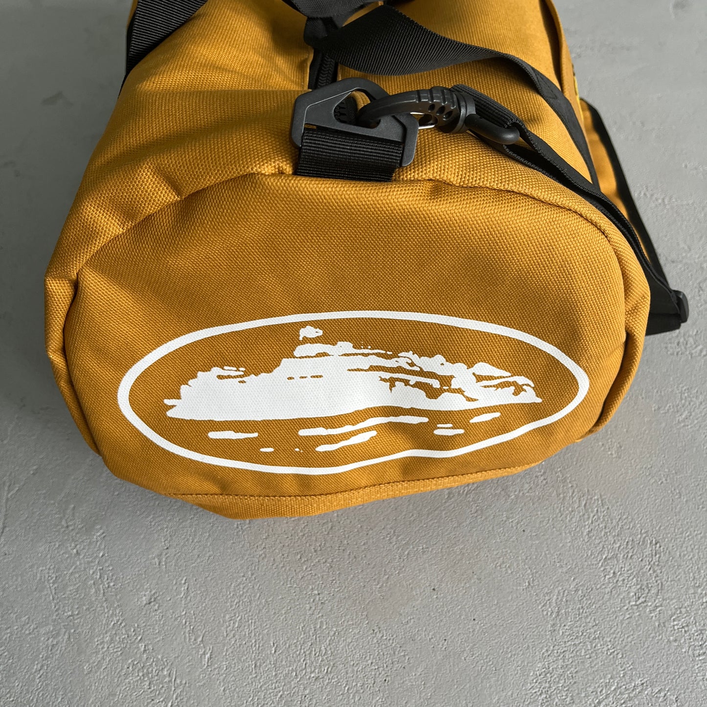 Corteiz Alcatraz Duffle Bag