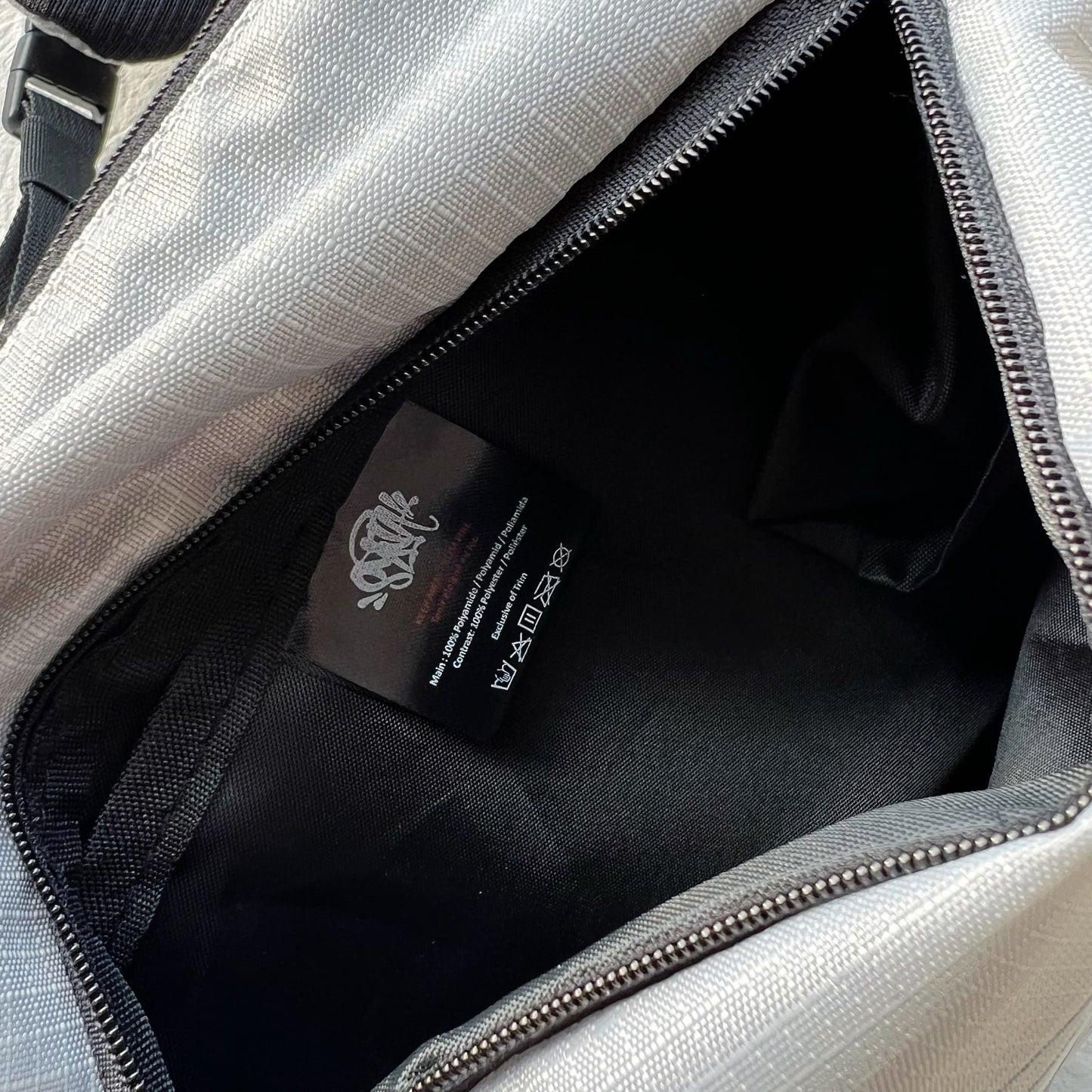 Syna Sling Bag