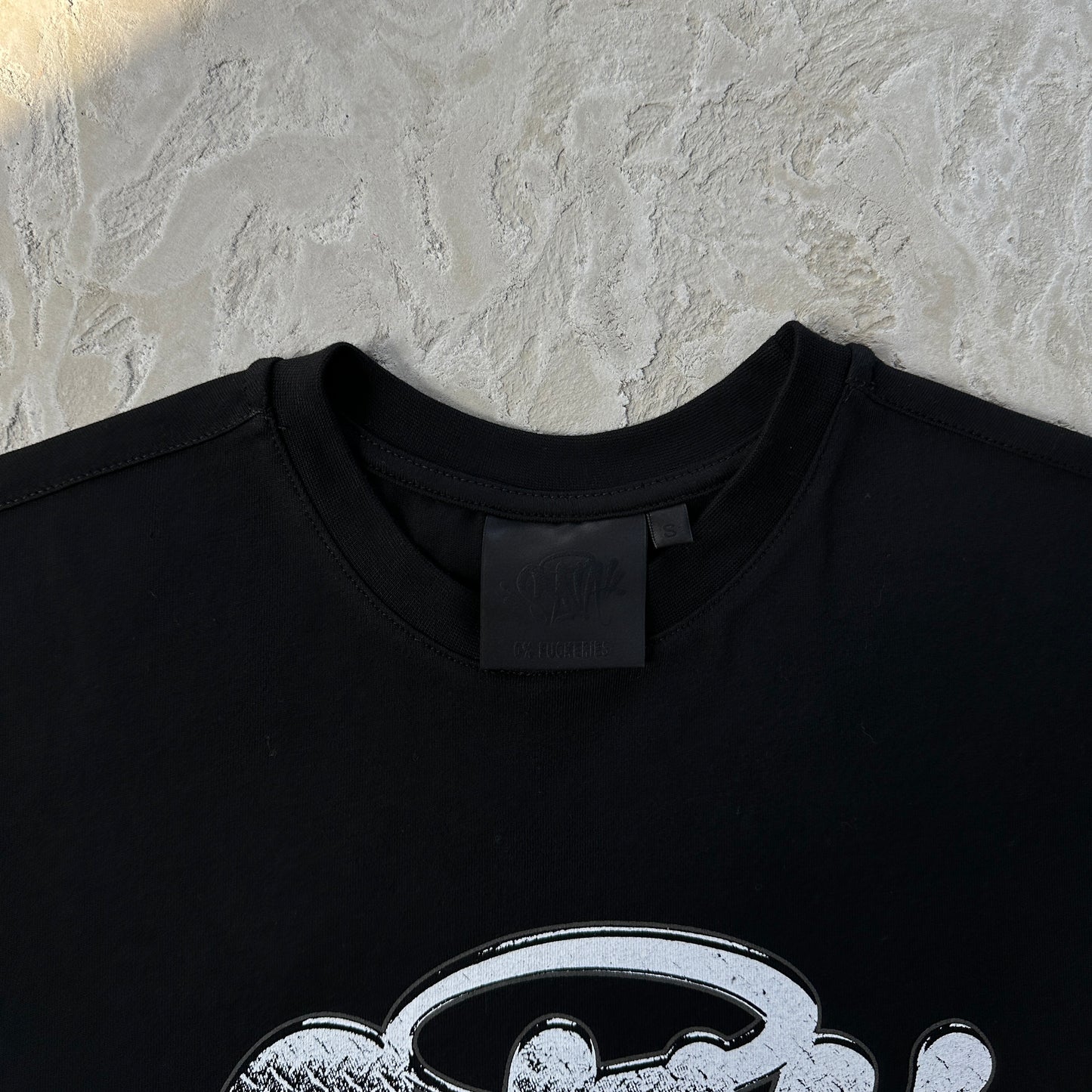 Syna 'Steel' Tee