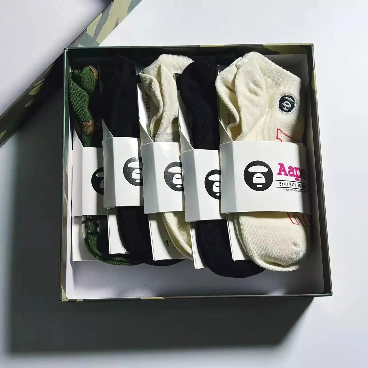 Boxed 5 Pairs Bape Socks
