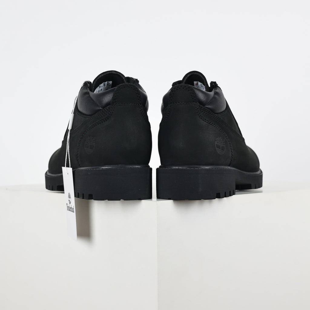 Timberland Premium Mid Lace-Up Chukka boots