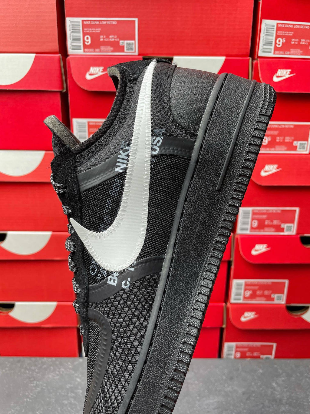 Off-White x Nike Air Force 1 Low "Black"
