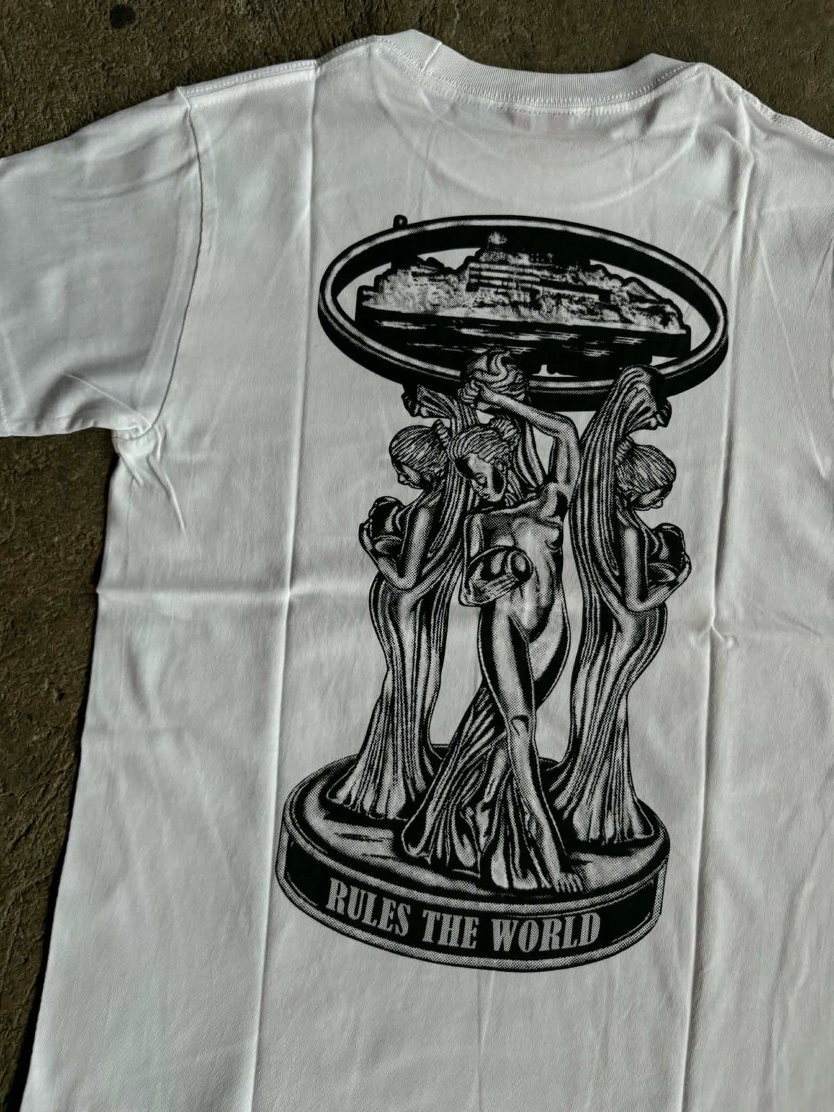 Corteiz World Is Yours Tee (ON-HAND)