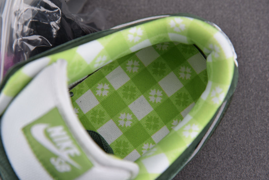 Nike SB Dunk Low x Concepts "Green Lobster"