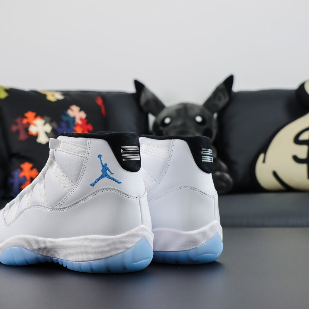 Air Jordan 11 Retro "Legend Blue"