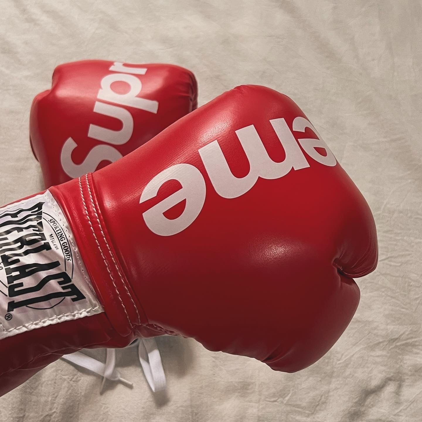 Supreme Boxing Gloves