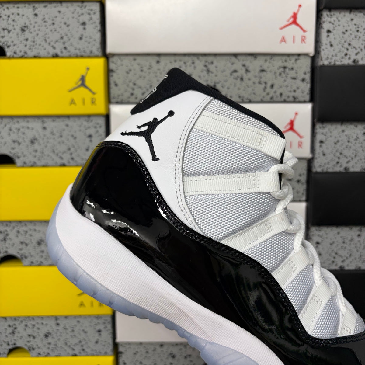 Air Jordan 11 Retro "Concord"