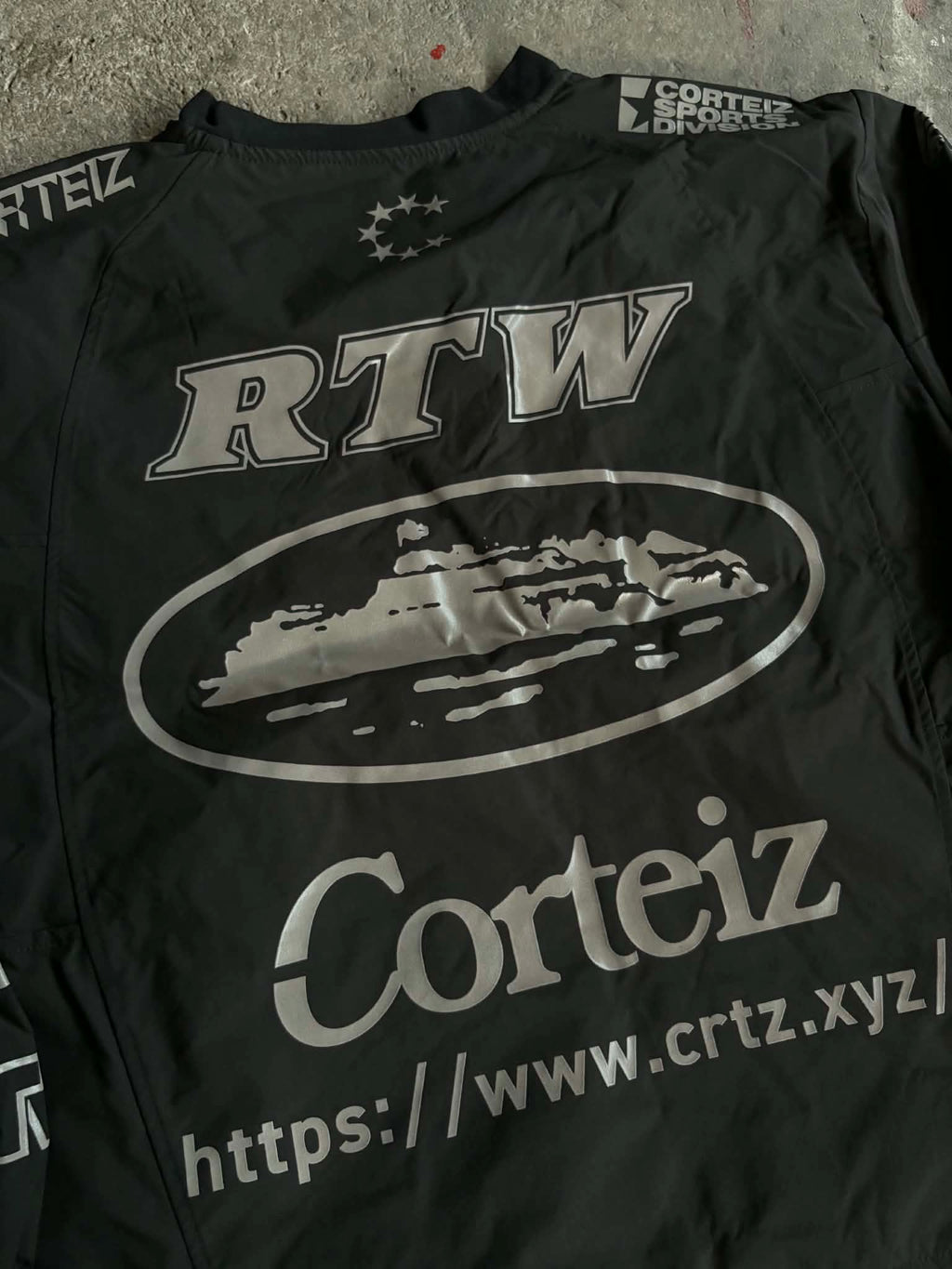 Corteiz Sponsor Training Pullover Black (ON-HAND)