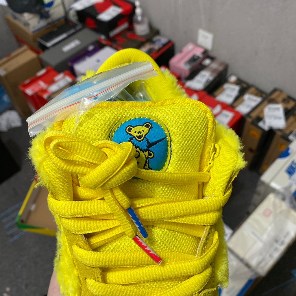 Nike SB Dunk Low “Grateful Dead - Yellow Bear”