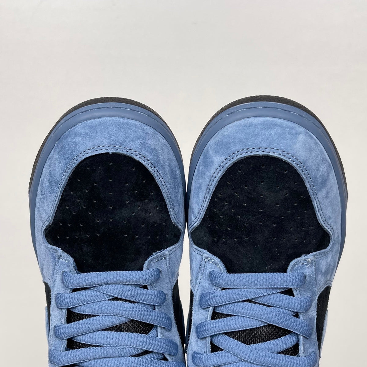 Nike SB Dunk Low Supreme "94 Ocean Fog"