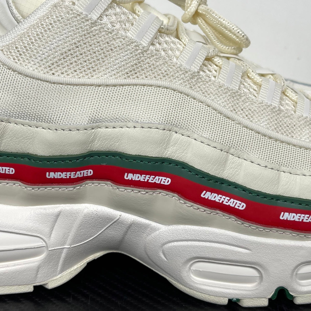 Air Max 95 x UNDEFEATED 'Sail'