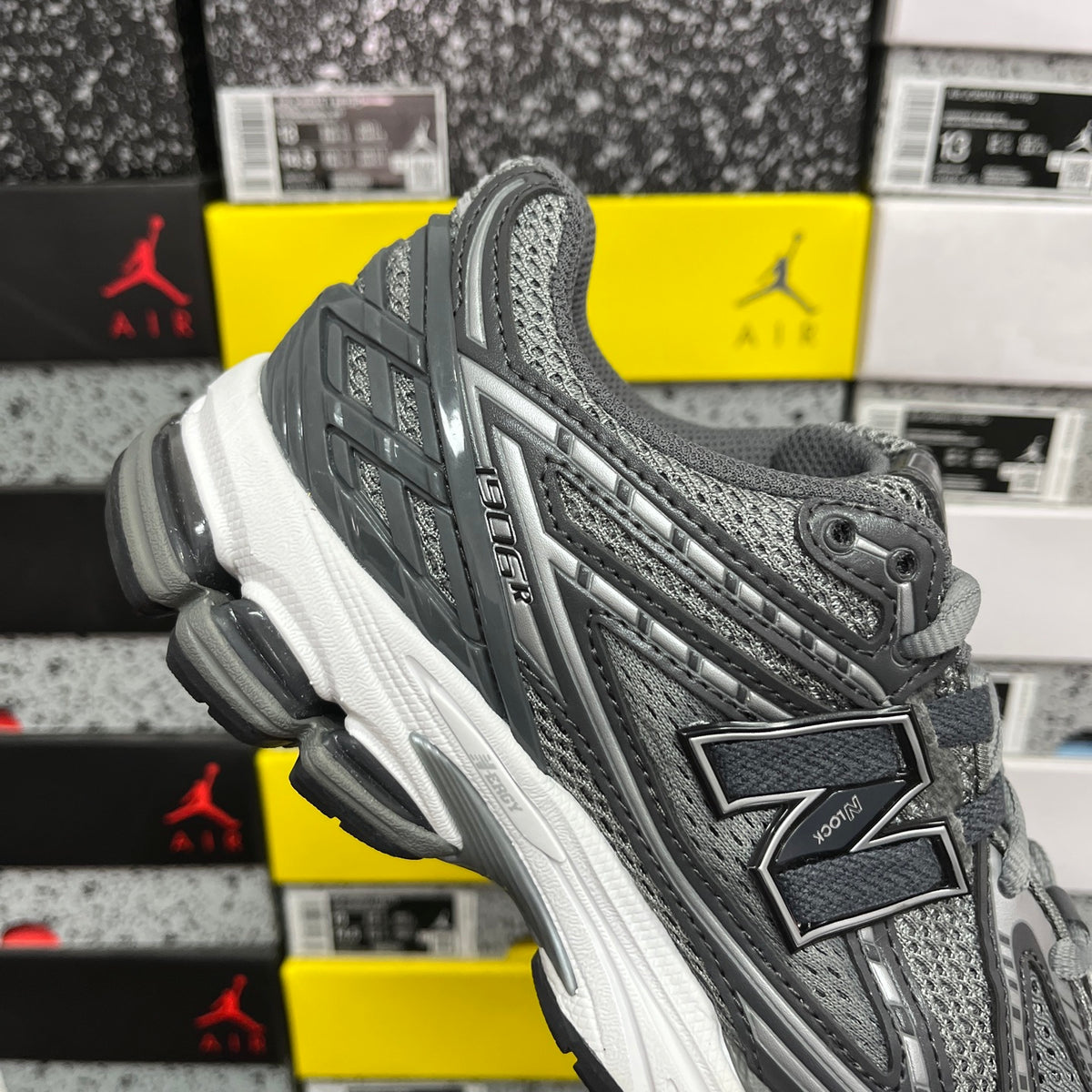 New Balance 1906R "JD Exclusive Magnet"