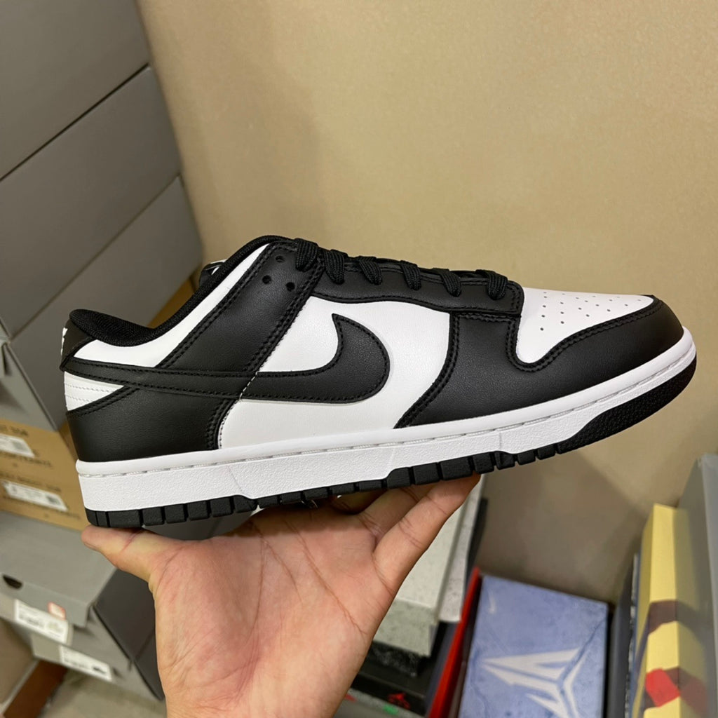 Nike Dunk Low "Panda"