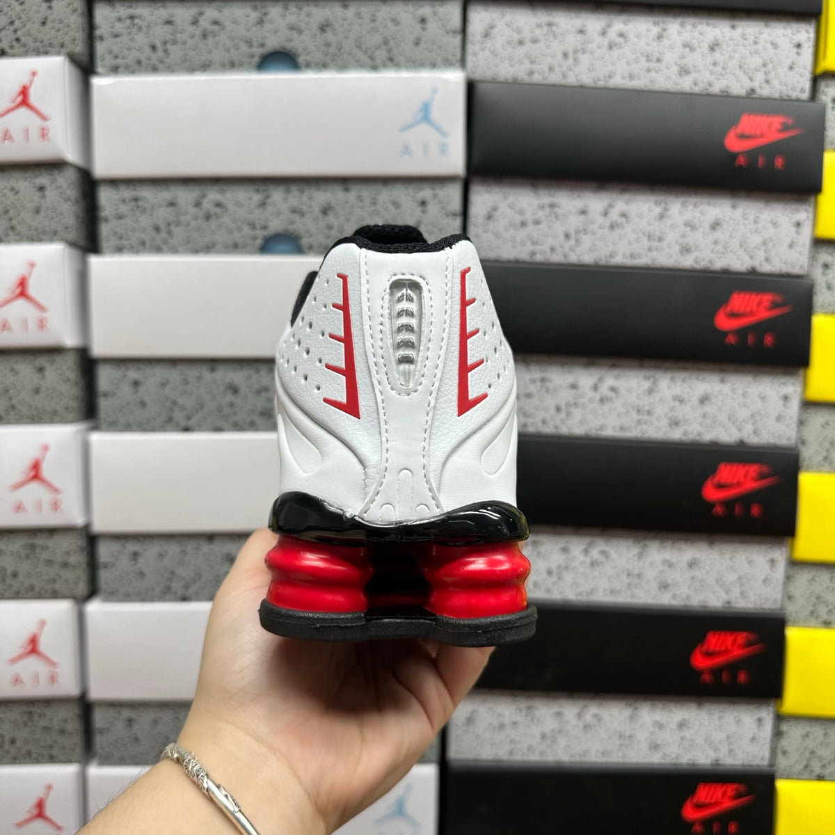 Nike Shox R4 White / Red