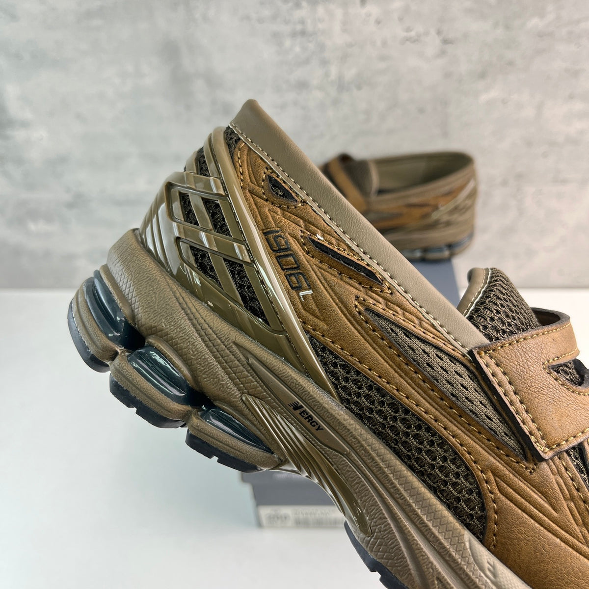 New Balance 1906L Loafer "Olive / Khaki"