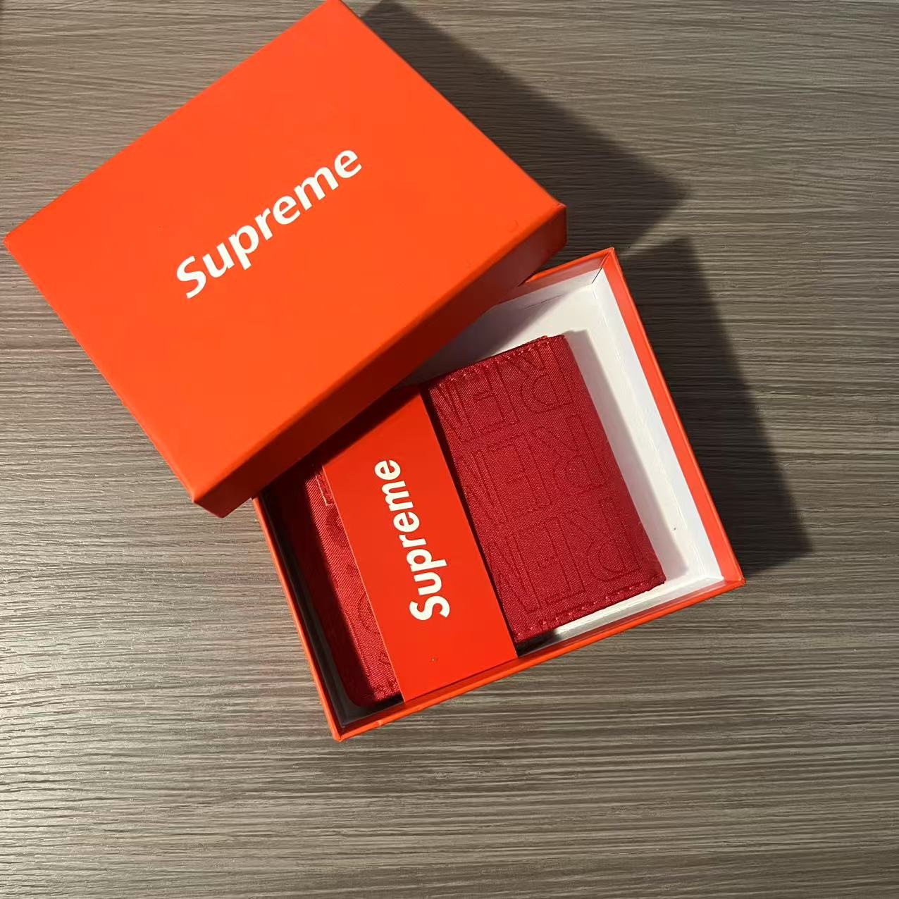 Supreme SS19 Wallet
