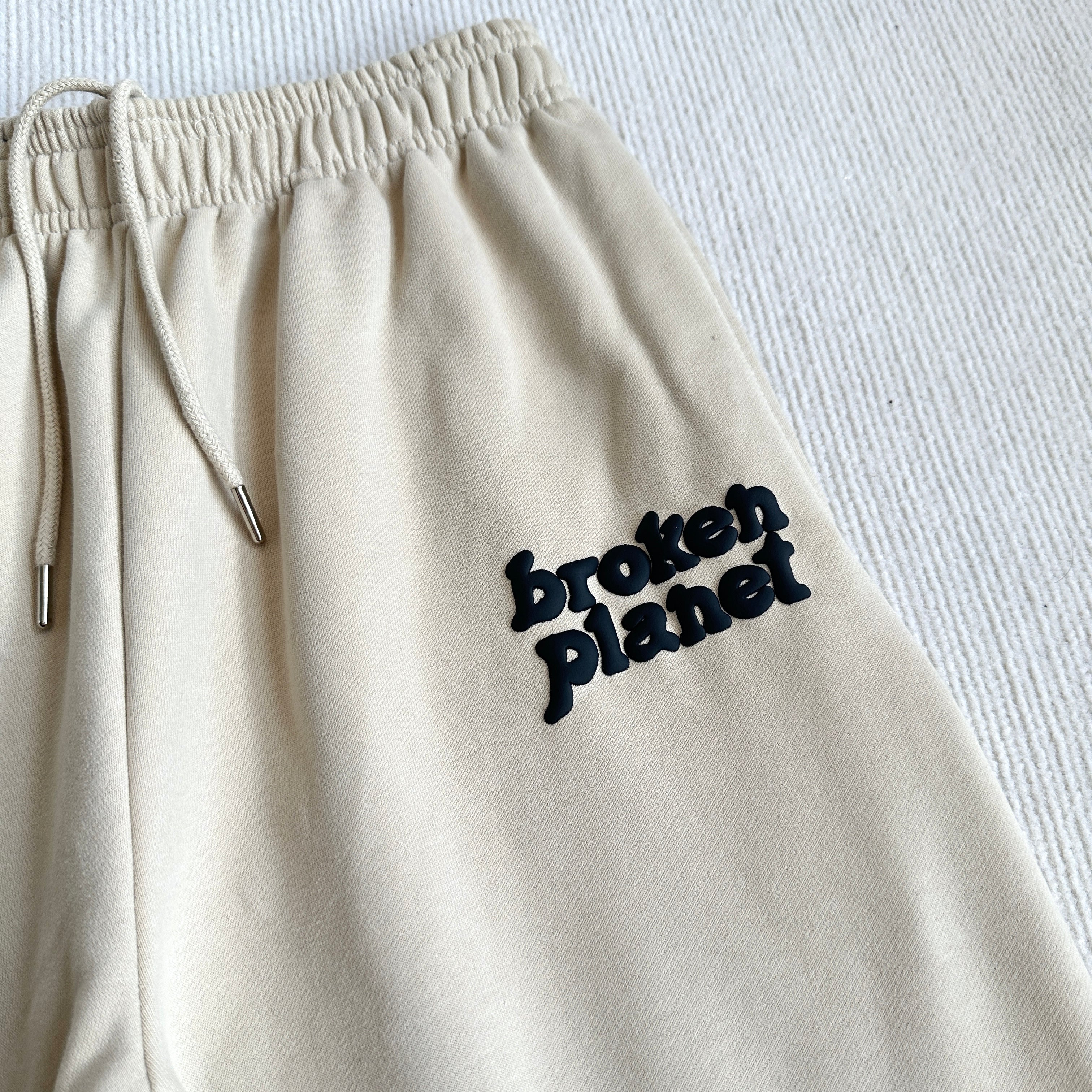 Broken Planet 'Heartless love' Set