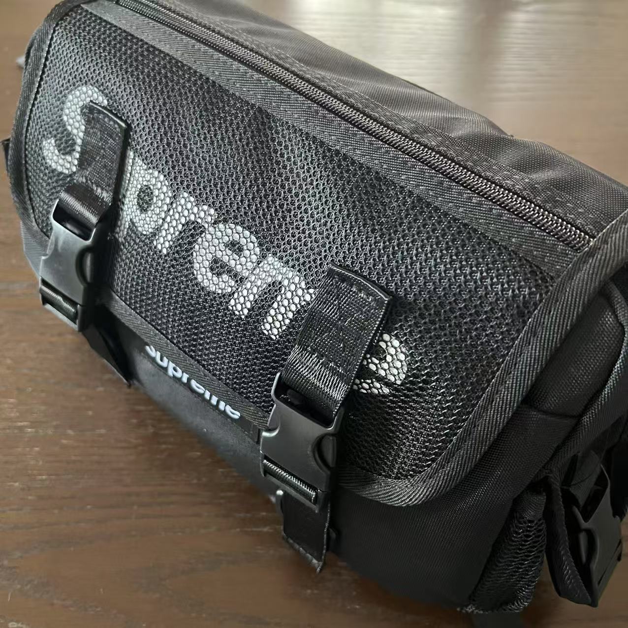 Supreme Waist Bag SS20