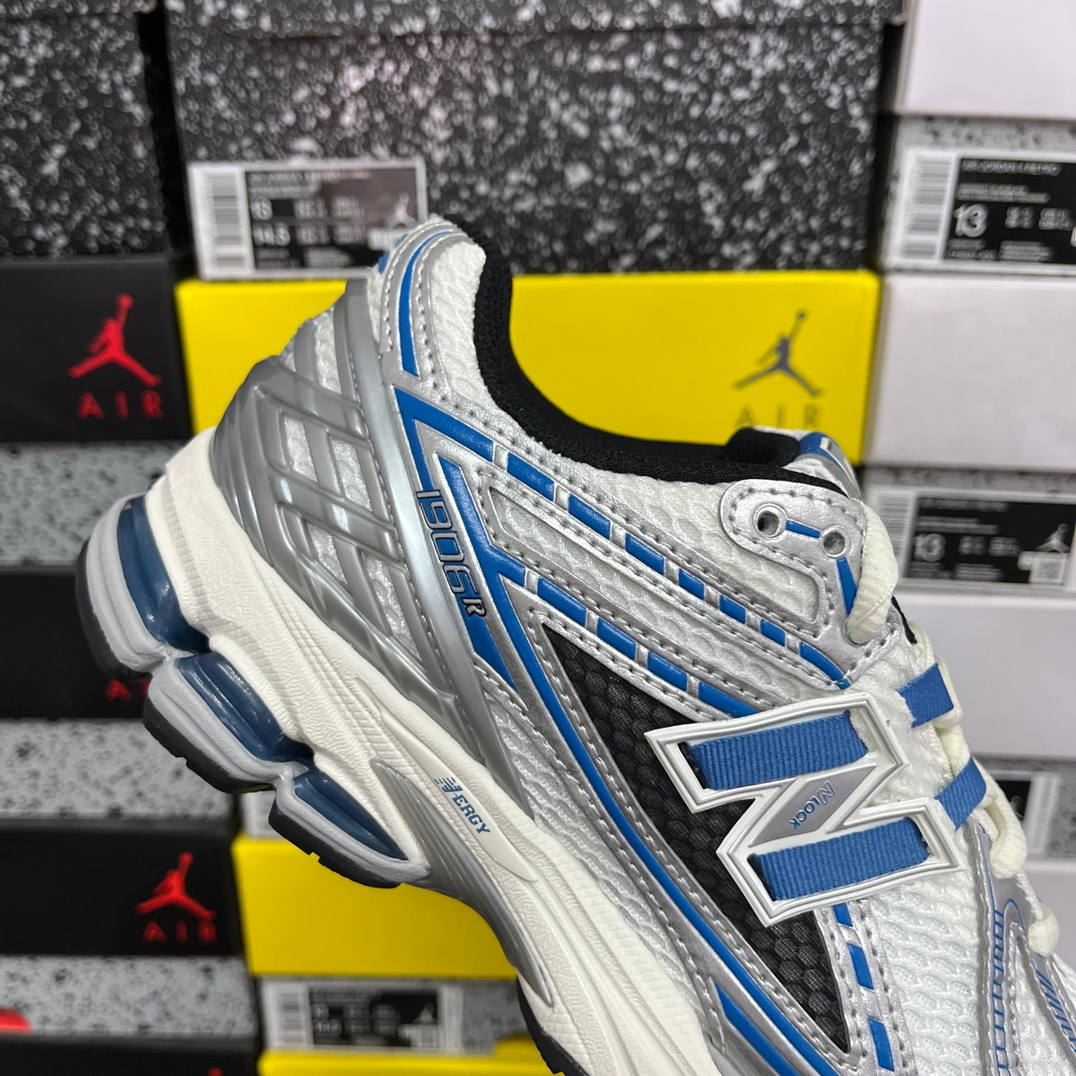 New Balance 1906R "Silver Metallic / Blue Agate"
