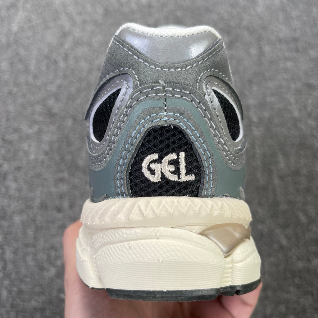 ASICS GEL-NYC Graphite Grey / Smoke Grey