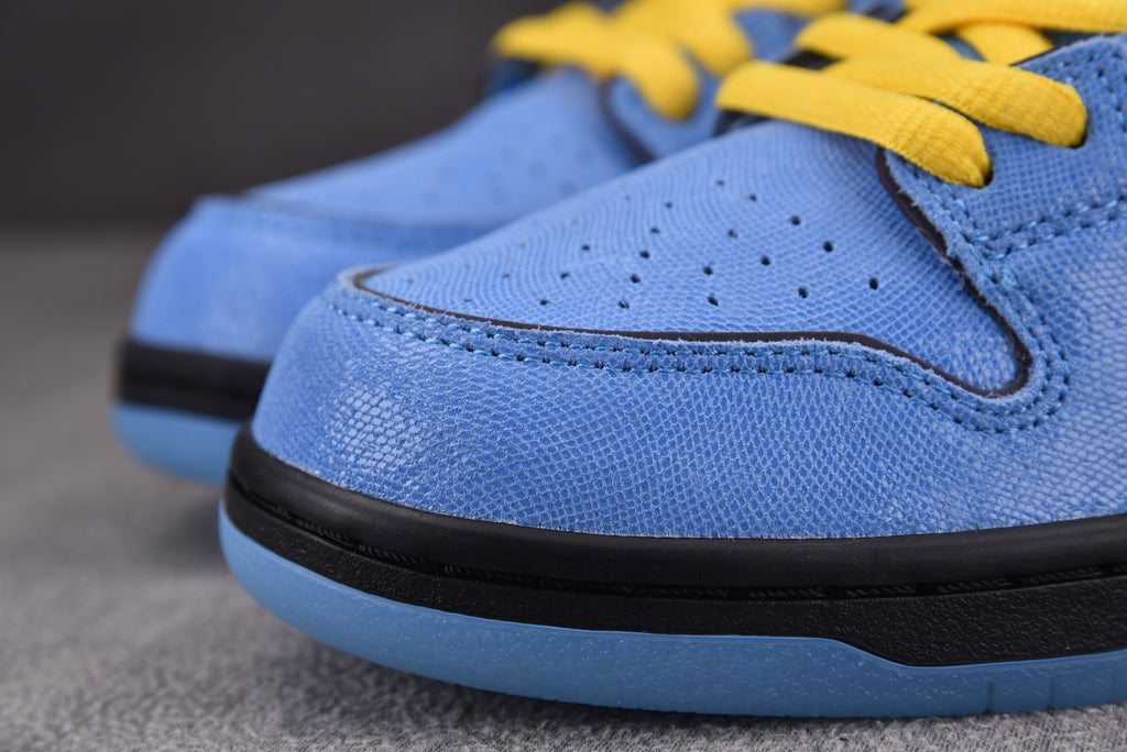 Nike SB Dunk Low x Powerpuff Girls "Bubbles"
