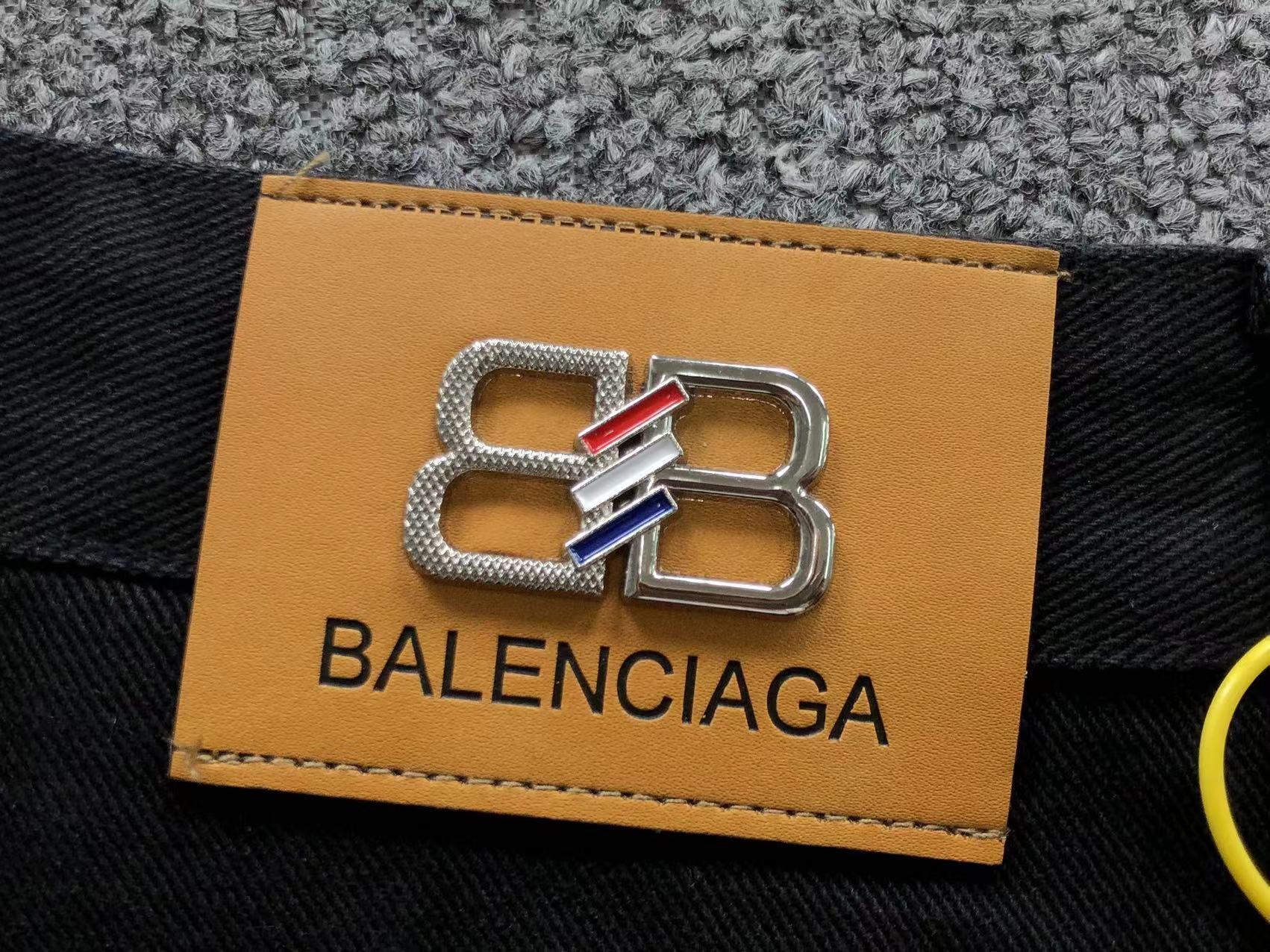 Balenciaga Glowing chain Pants