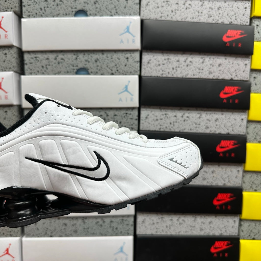 Nike Shox R4 White/Black