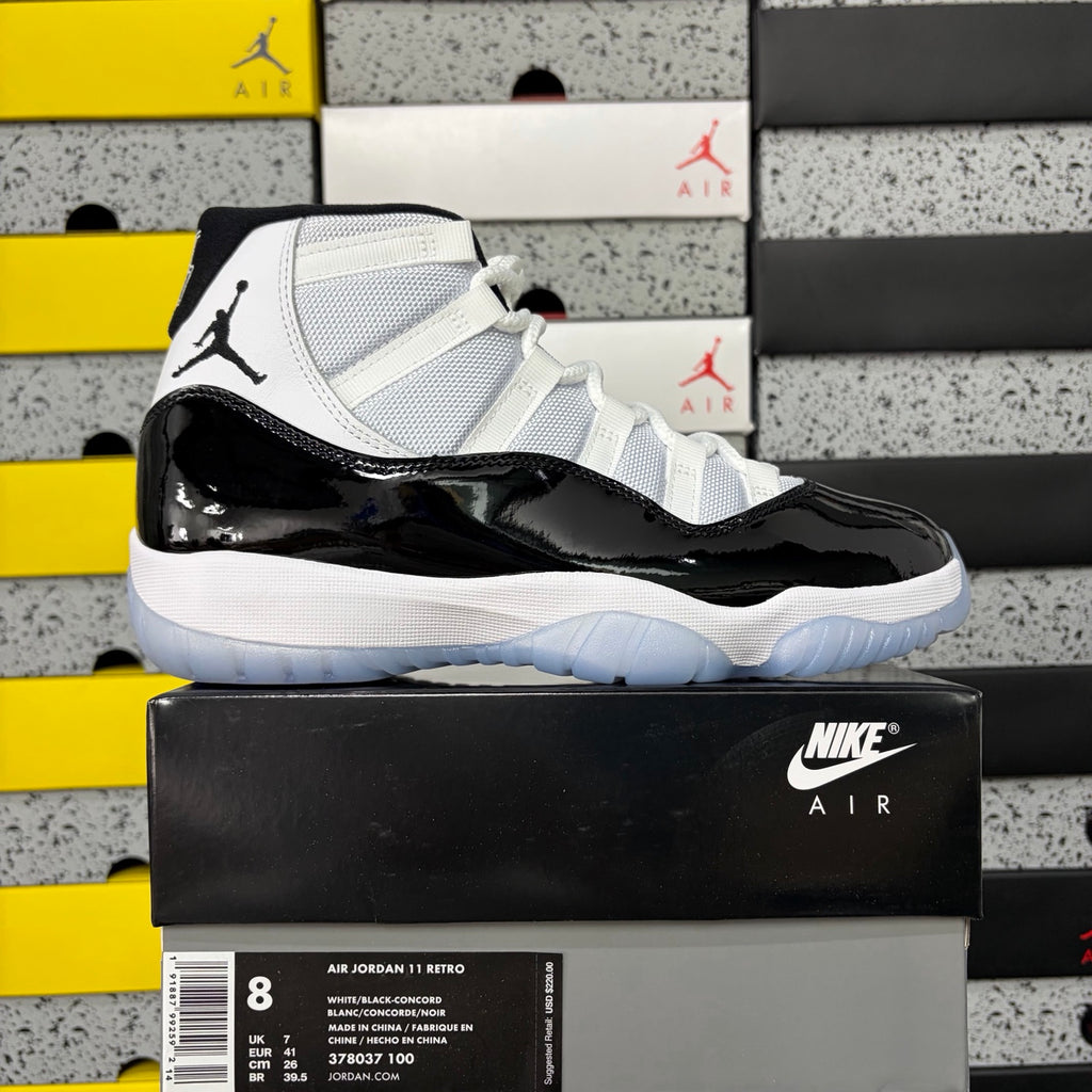 Air Jordan 11 Retro "Concord"