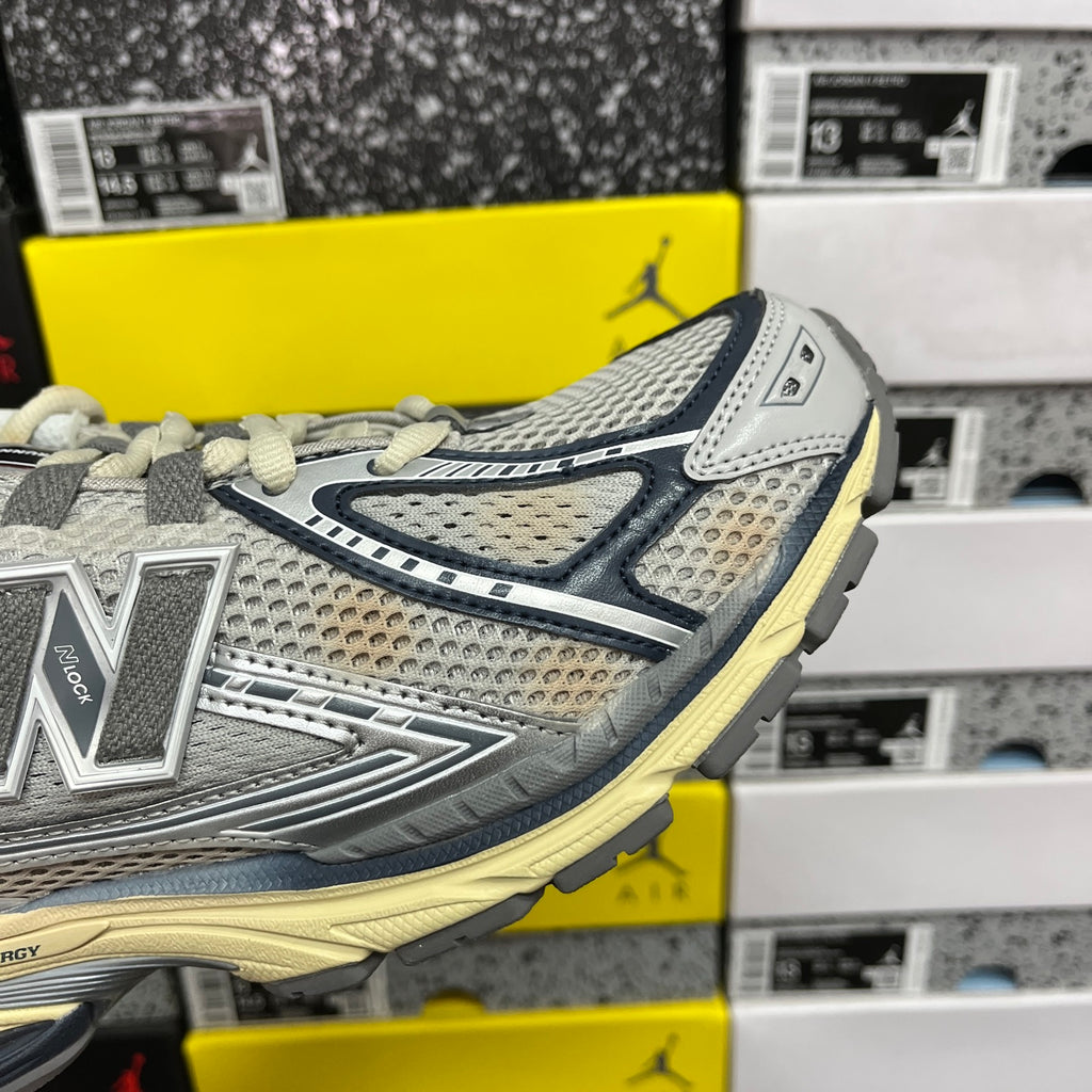 New Balance 1906R x thisisneverthat "The 2022 Downtown Run"