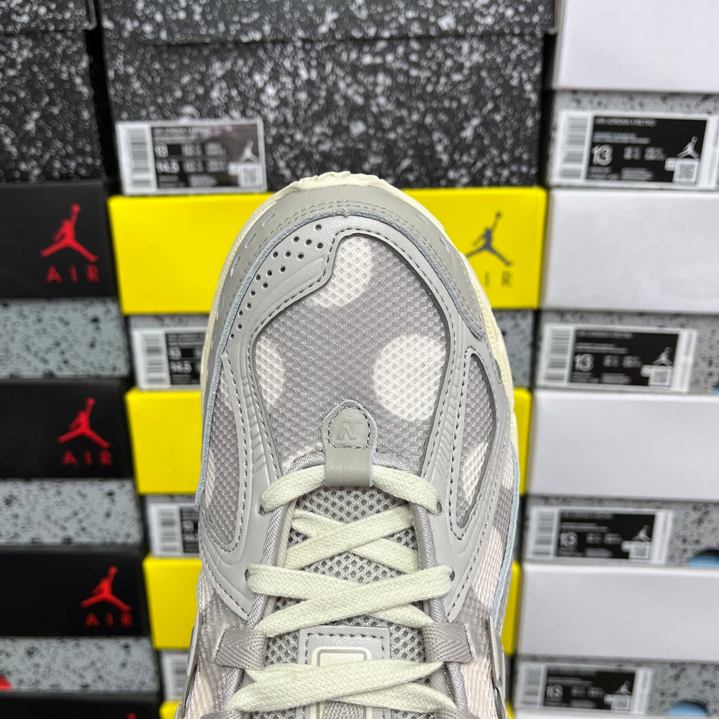 New Balance 1906R "Polka Dot Pack - Moonrock"