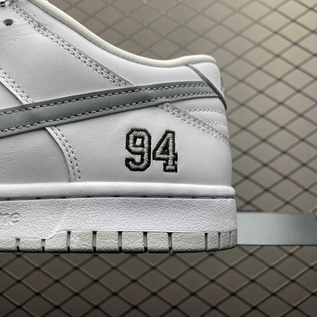 Nike SB Dunk Low "Supreme - White / Metallic Silver"