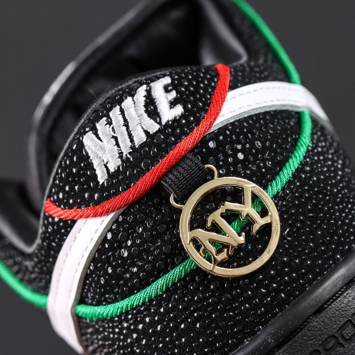 Nike SB Dunk Low Pro x Bronx Girls Skate 'Black and Challenge Red'