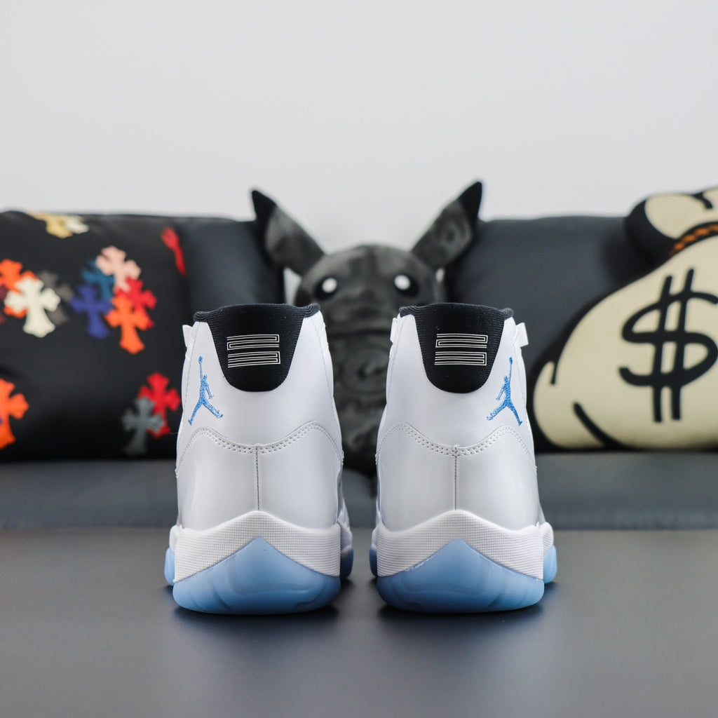 Air Jordan 11 Retro "Legend Blue"