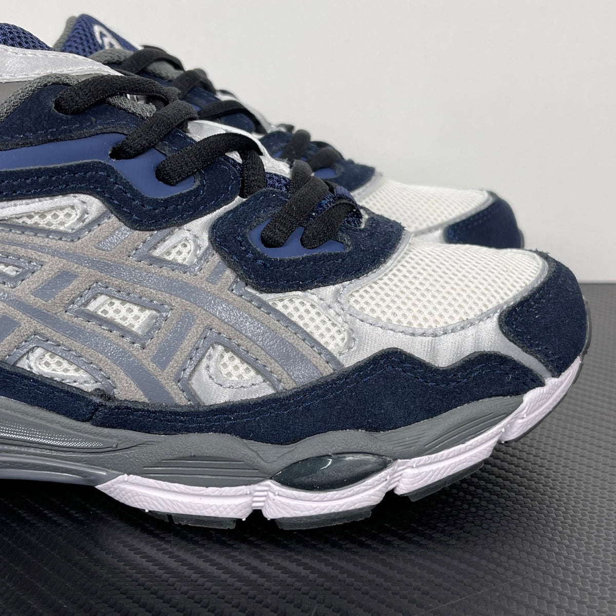 ASICS GEL-NYC Cream / Steel Grey