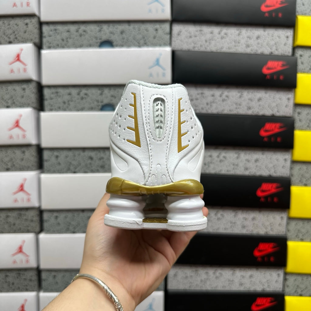 Nike Shox R4 White / Gold
