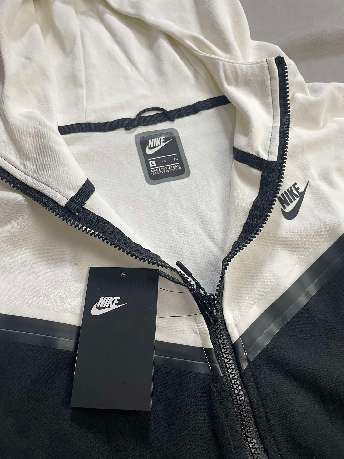 Nike Techfleece Gray/white Hoodie