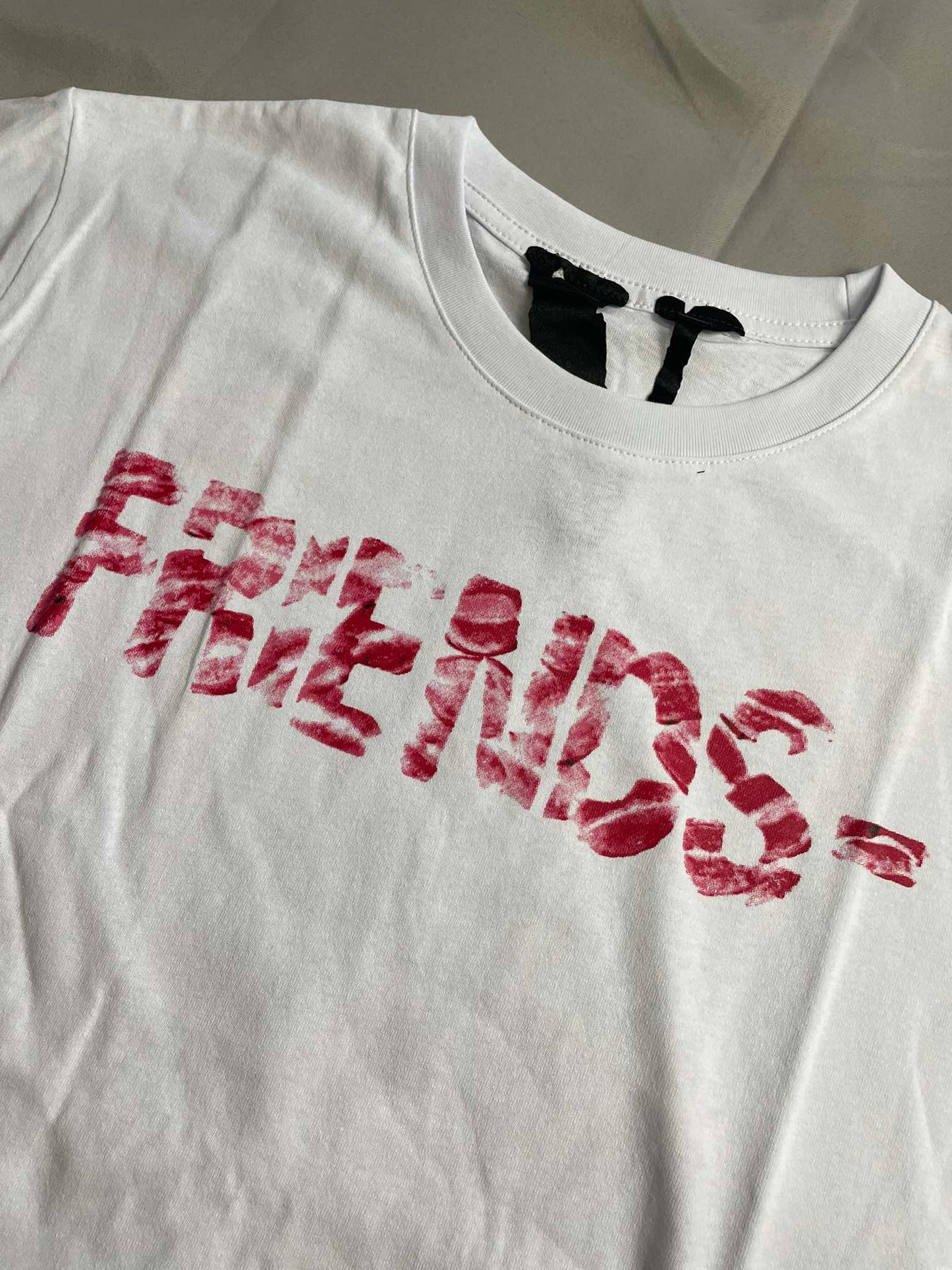 Vlone Friends Kiss Mark Tee