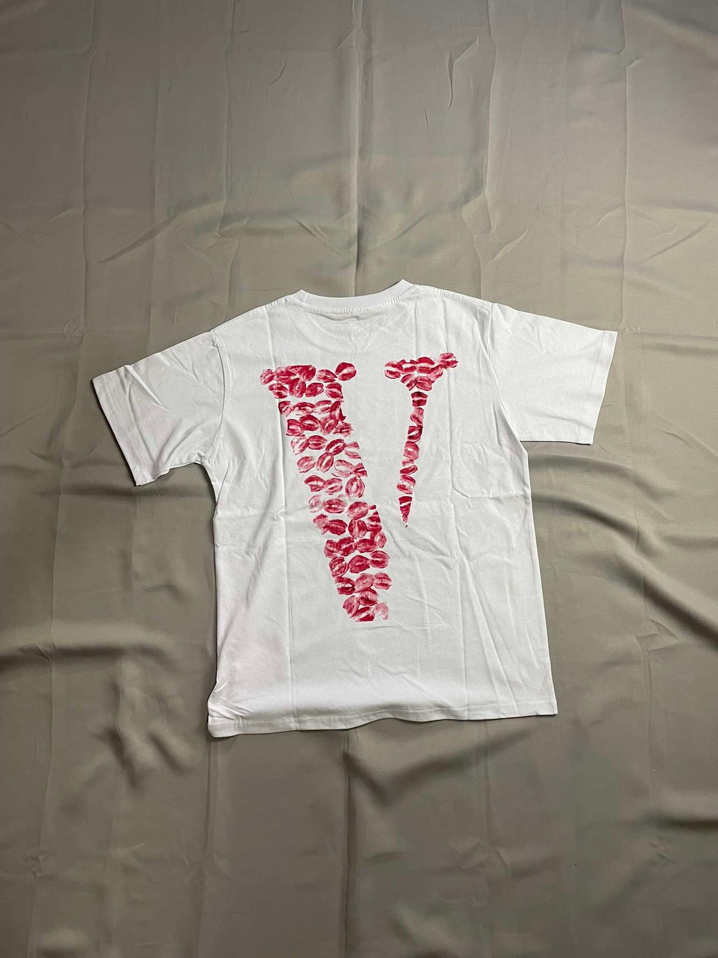 Vlone Friends Kiss Mark Tee