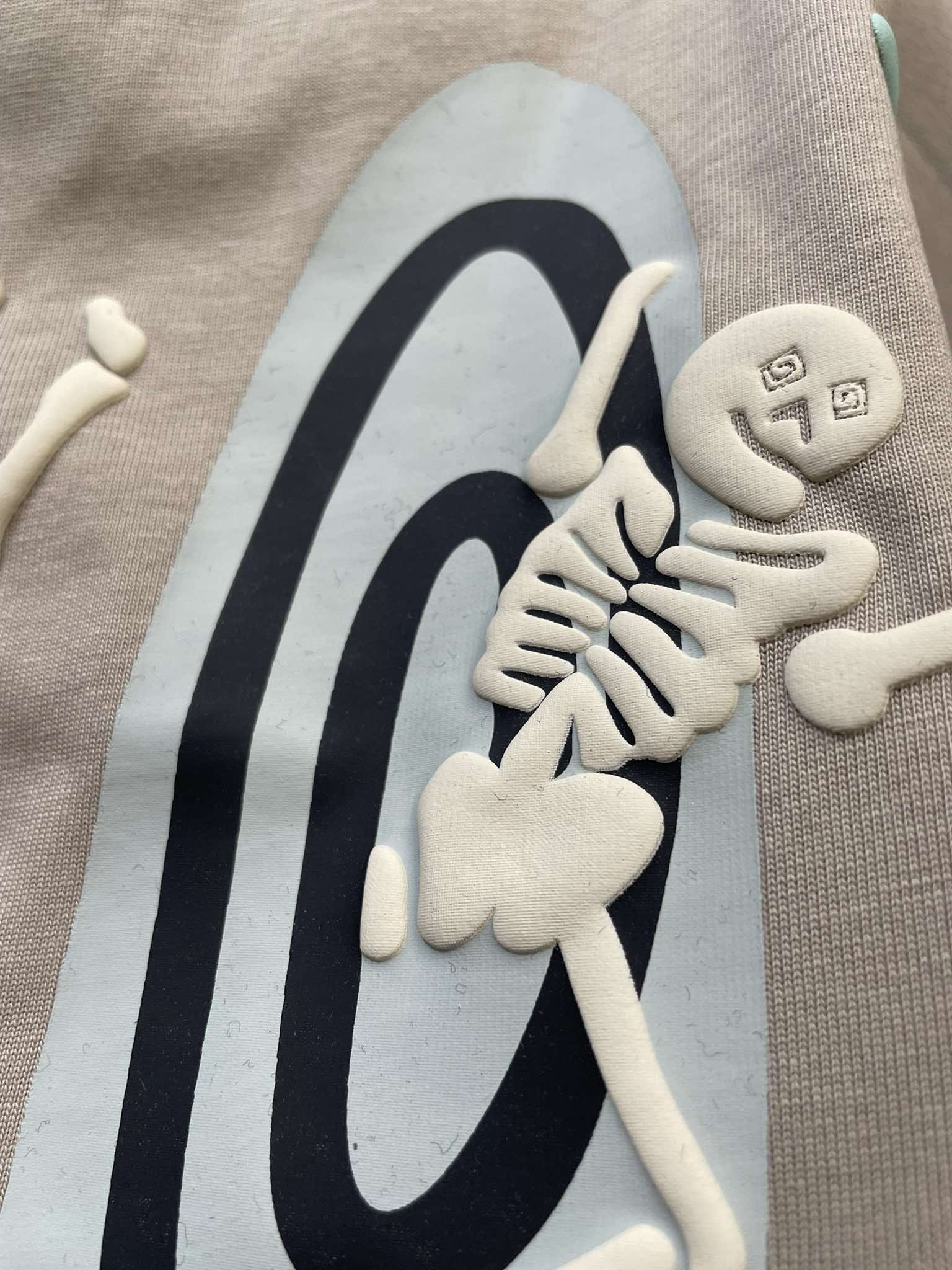 Broken Planet 'The madness never ends' Tee