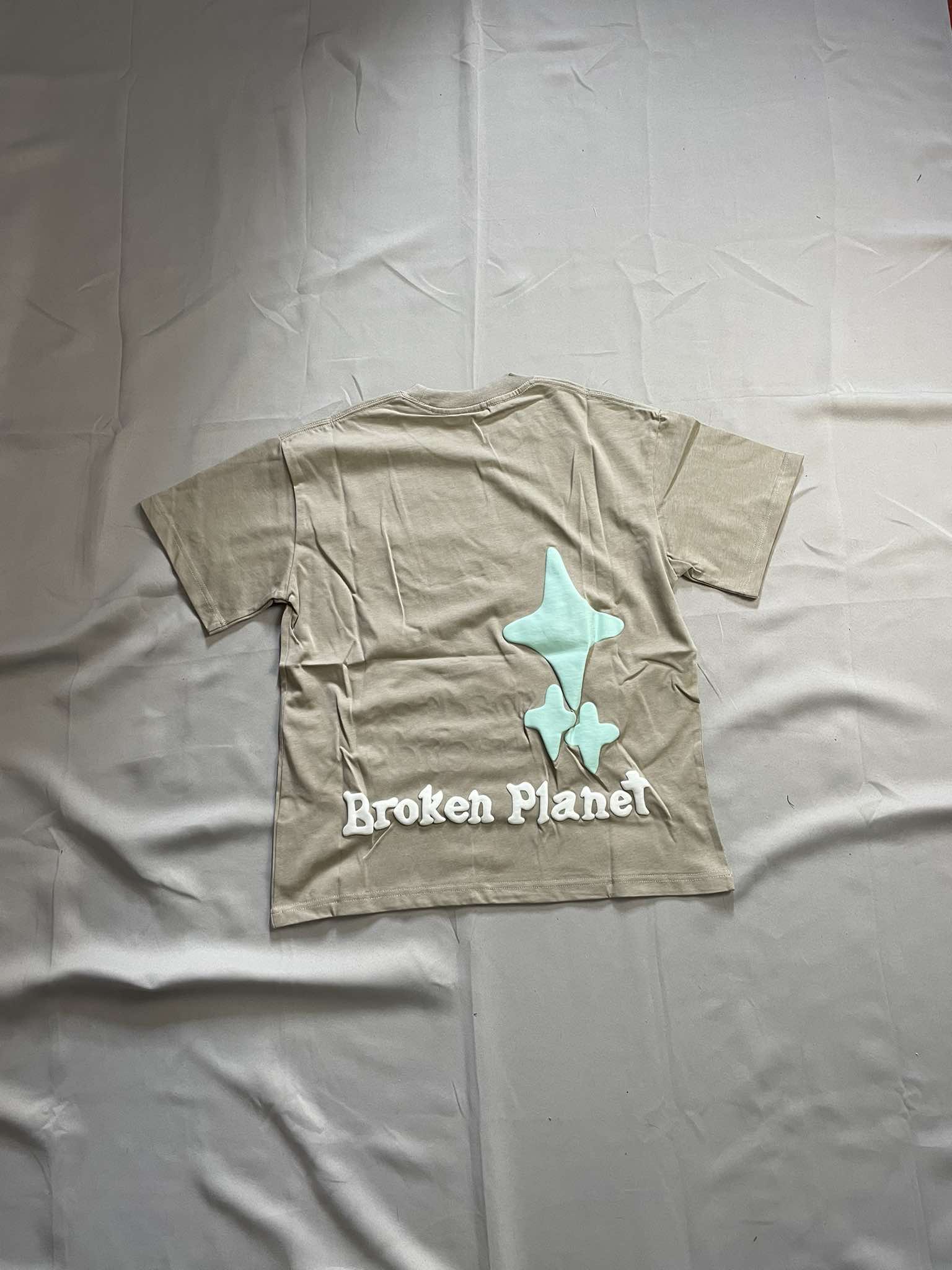 Broken Planet 'The madness never ends' Tee
