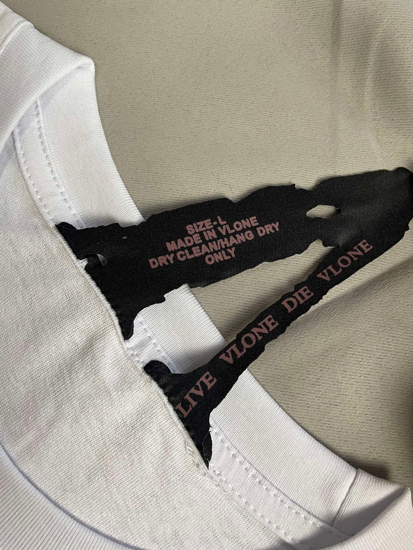 Vlone Friends Kiss Mark Tee