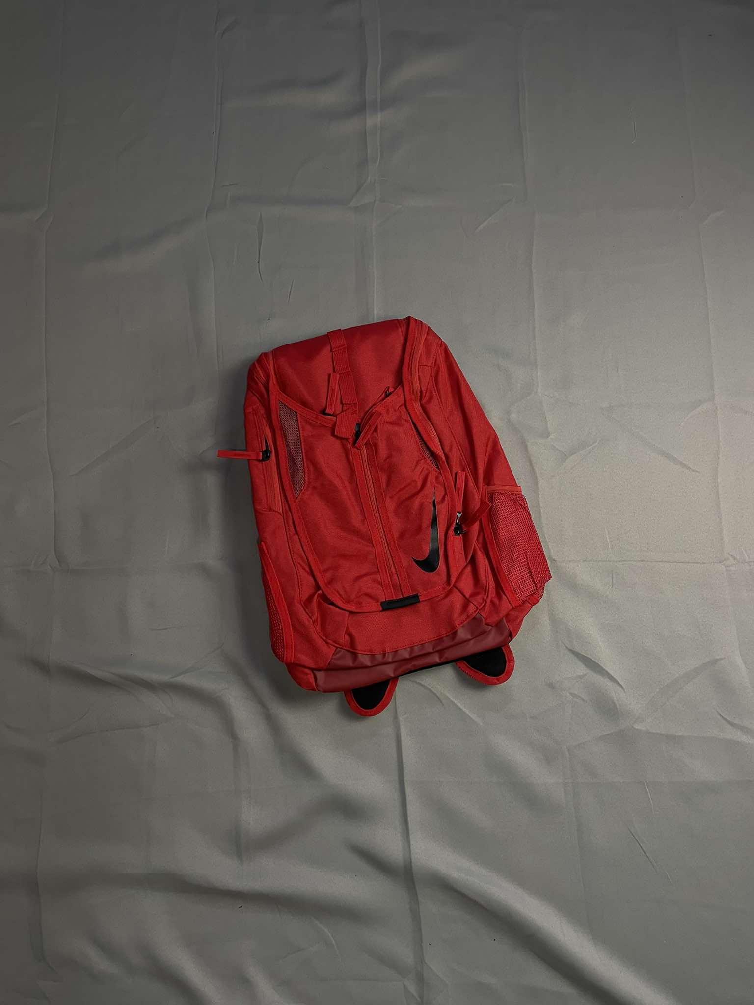 Nike Red Backpack – Grails in the Hood