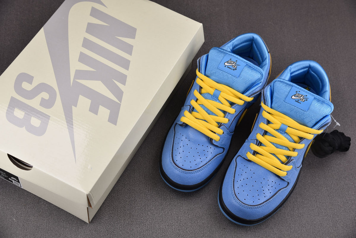 Nike SB Dunk Low x Powerpuff Girls "Bubbles"